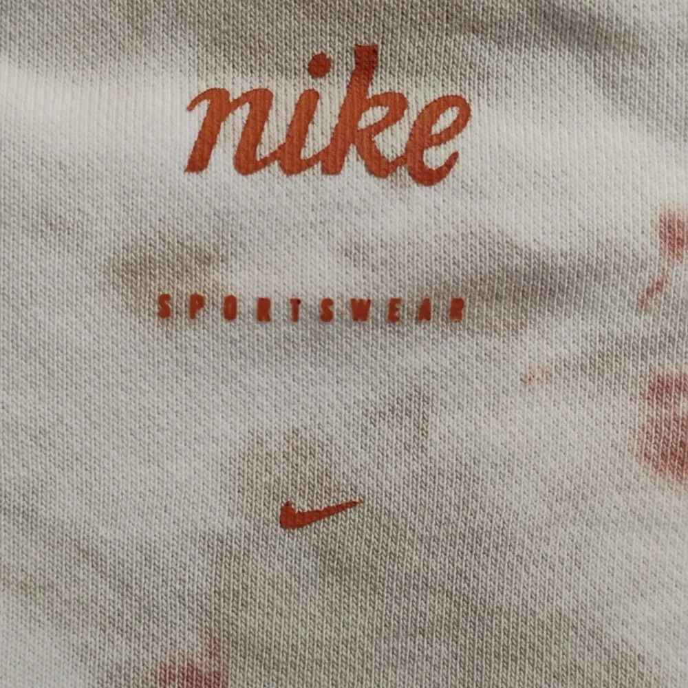 (BX35) SALE! Nike Tye Dye Sportswear Oversized Hoodie Sz.L Gently Worn